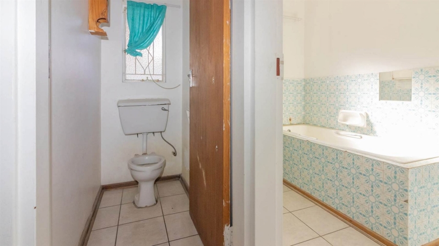 3 Bedroom Property for Sale in Kroonheuwel Free State